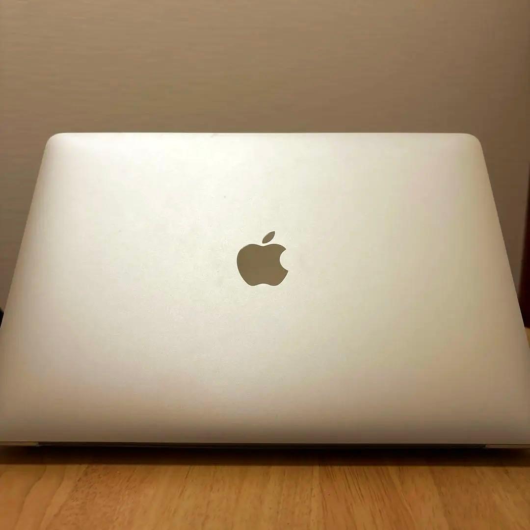 美品　早い者勝ち　Apple MacBook Air M1 256GB Apple M1チップ搭載13インチMacBook Air 256GB 8GB MacBook Air M1
