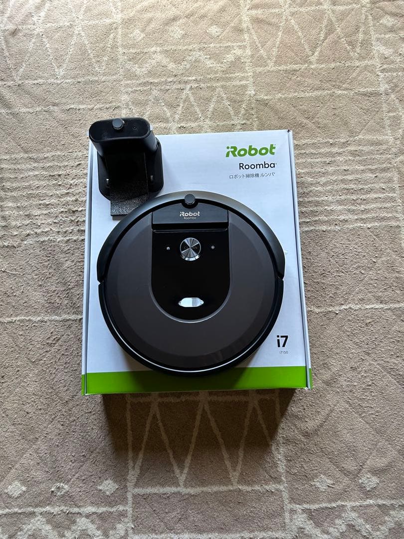 初売り　美品　新品　ルンバi7 撮影の為開封 アイロボット、間取り学習機能を搭載した「ルンバi7」「ルンバi7+
