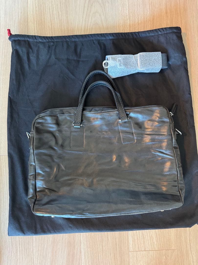 美品　Daniel & Bob ブラックレザー ビジネスバッグ ダニエル&ボブ Daniel&Bob ショルダーバッグ 男女兼用 レザーバッグ