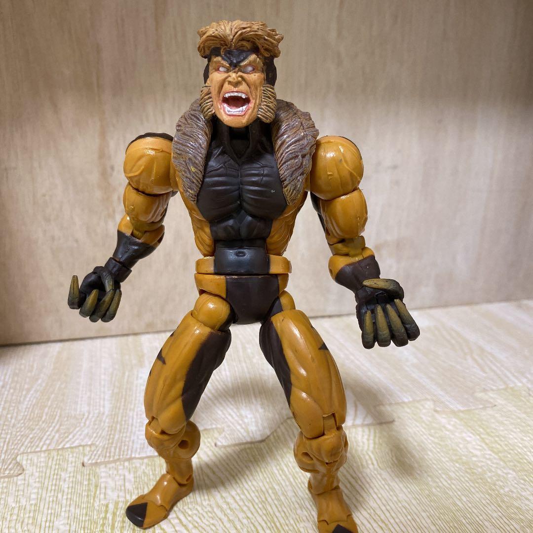 マーベルレジェンド トイビズ X-MEN セイバートゥース フィギュア