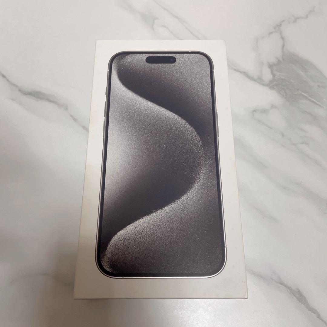 新品交換品 iPhone 15 Pro 256GB ホワイトチタニウム iPhone 15 Pro 256GB - ホワイトチタニウム（SIMフリー）[整備済製品