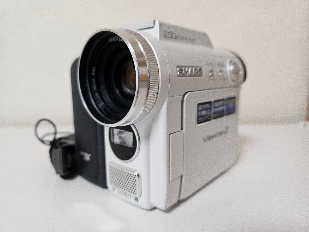 SHARP Viewcam VL-Z7 ホワイト SHARP Viewcam Z VL-Z7 miniDV デジタルビデオカメラ｜Yahoo!フリマ