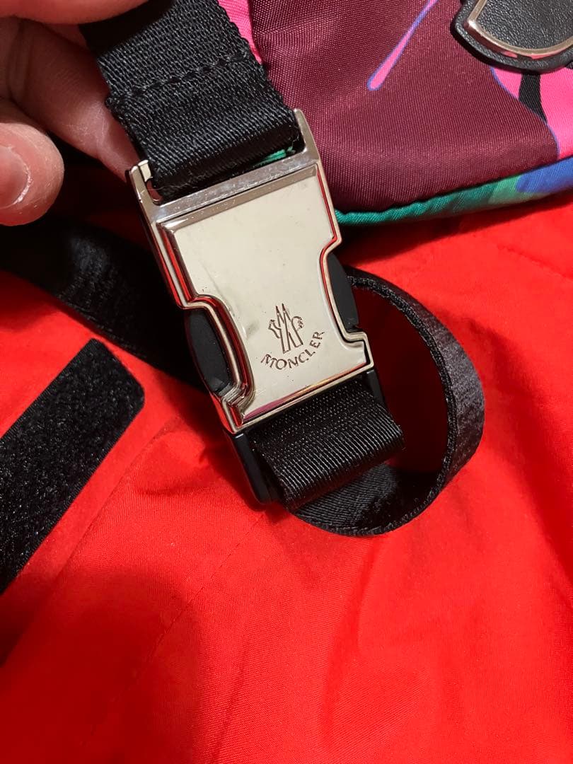 モンクレール ボディバッグ・ウエストポーチ カラフル