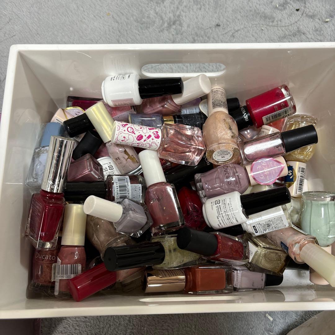 マニキュア　約70個　未使用多数 爆買 ジーニッシュ マニキュア ネイル セルフネイル ジェルネイル 65