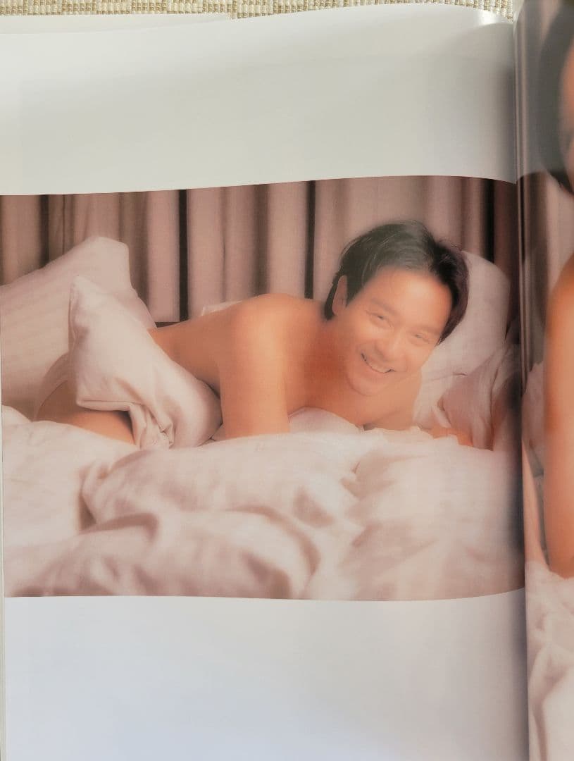 Leslie：レスリー・チャンのすべて 張国栄 写真集 レア - メルカリ