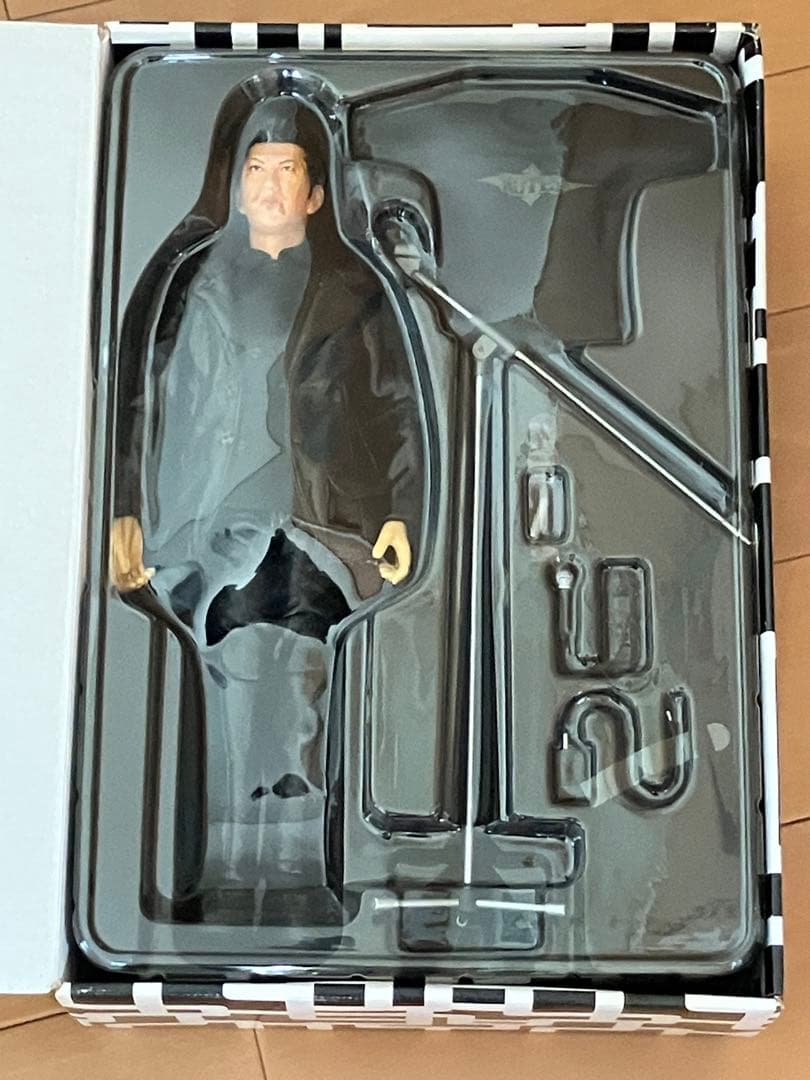 布袋寅泰 ギター フィギュア 2点セット - メルカリ