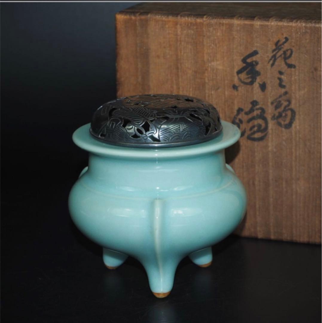 初代 諏訪蘇山 青磁 袴腰 香炉 共箱 四季草花銀火屋 約142g 帝室技芸員