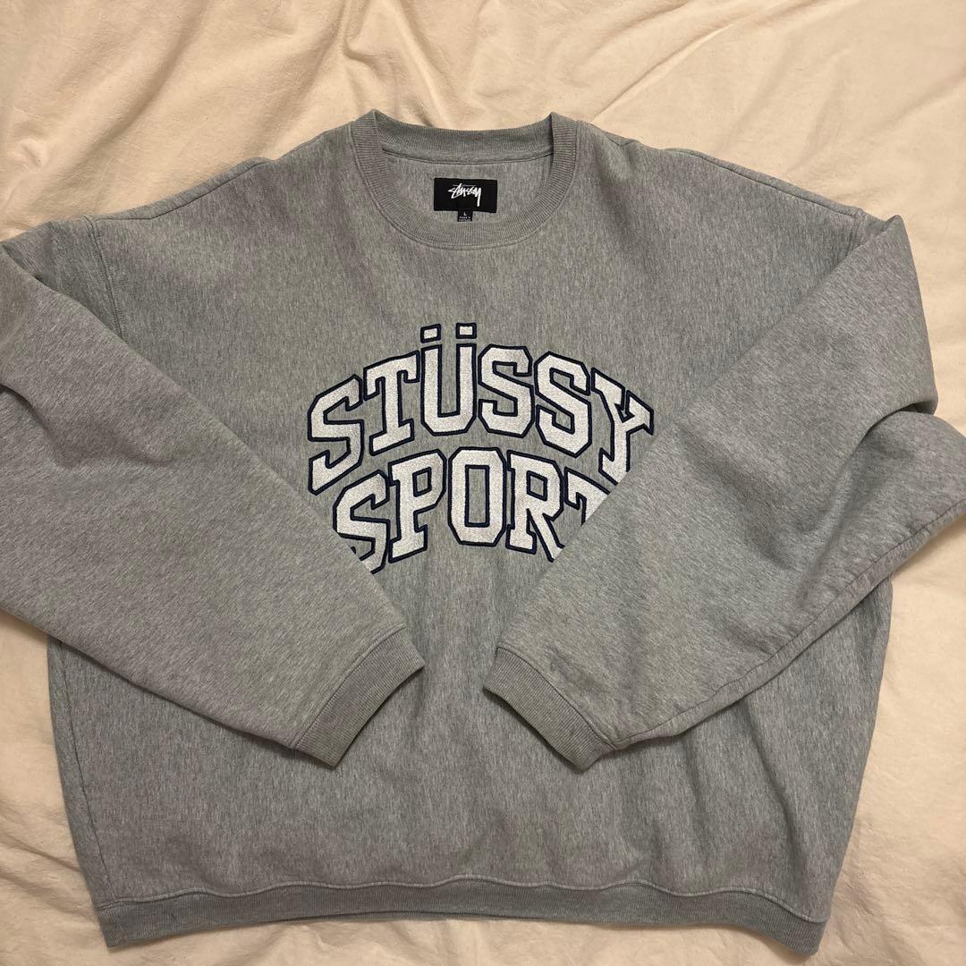 STÜSSY スポーツロゴ トレーナー グレー - メルカリ
