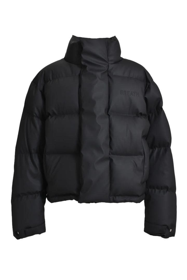 BREATH MATTE BLACK SHORT DOWN / BLK - メルカリ