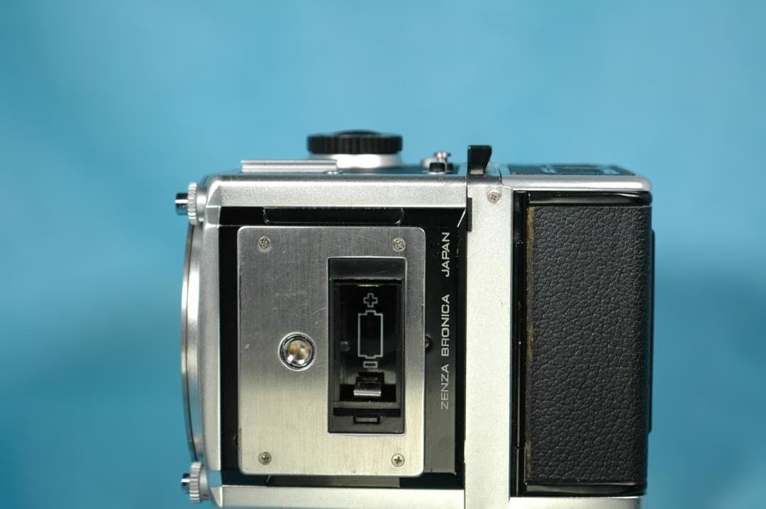 ZENZA BRONICA ETR Silver Body 《動作品》