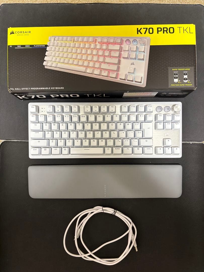 CORSAIR K70 PRO TKL ホワイト Teclado gamer programável K70 PRO TKL de alto desempenho com