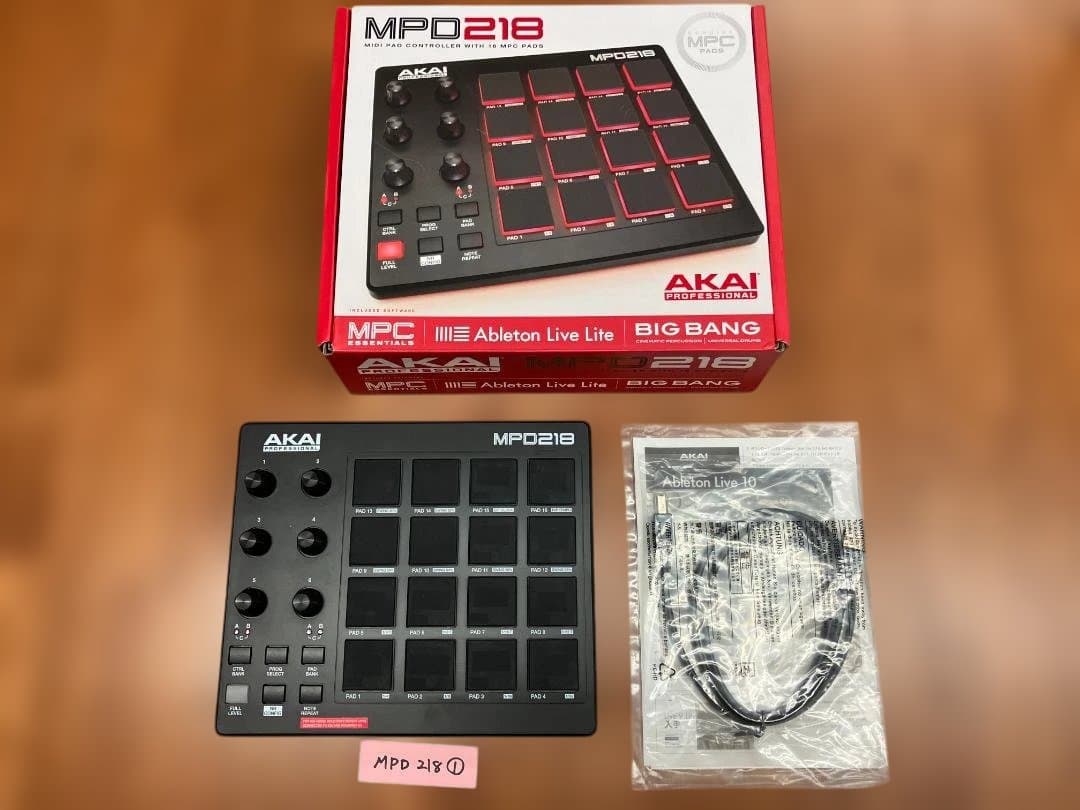AKAI MPD218 ① Amazon.com: Akai Professional MPD218 - USB MIDI Controller with 16