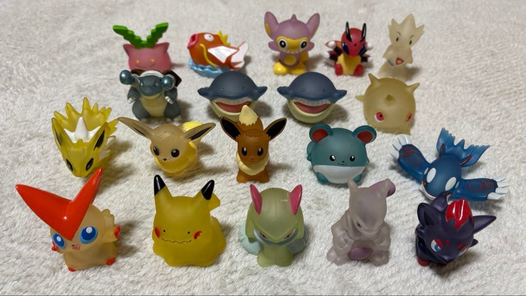 大幅お値下げ！ ポケモンキッズ　 指人形 クリア19体　うち5体は名前表記あり ミスタードーナツ】1月10日（金）から『ポケモン 指人形（クリア