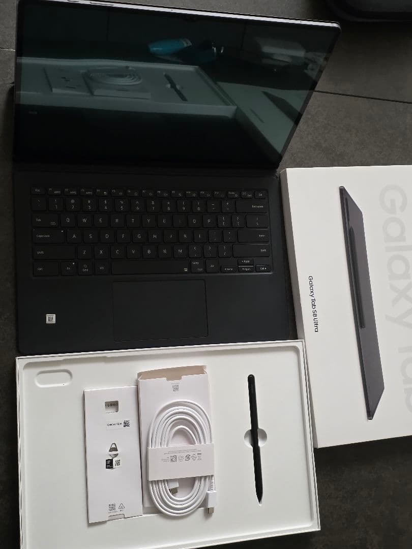 GALAXY tab s8 ultra Sペン付き + ブックカバーキーボード Amazon.co.jp: Galaxy Tab S8 Ultra Book Cover Keyboard US｜ブラック