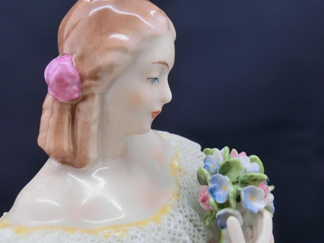 ジッツェンドルフィン』レース・フィギュリンH.24cm - メルカリ