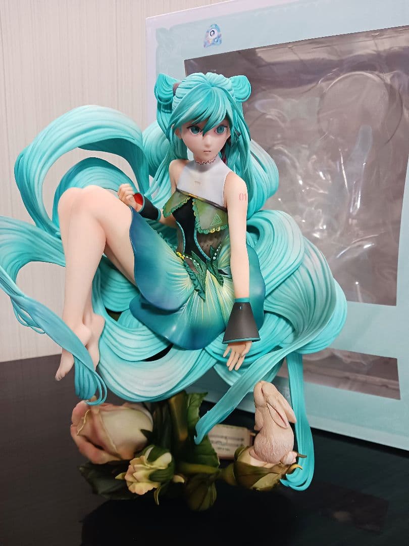 初音ミク 未来の蕾(つぼみ) 1/6 フィギュア 日本未発売 中国限定 希少品☆初音ミク 未来の蕾(つぼみ) 1/6 フィギュア 中国限定 - メルカリ
