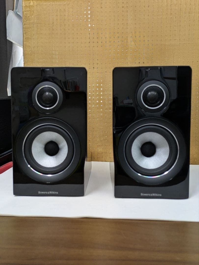 ☀Bowers & Wilkins 707S 2ピアノ ブラック B&W 707 S2 review | What Hi-Fi?