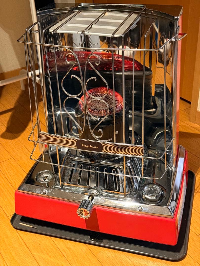 分解清掃整備済み 71年製 トヨクニ 昭和レトロ 石油ストーブ 分解清掃整備済み 71年製 トヨクニ 昭和レトロ 石油ストーブ 昭和