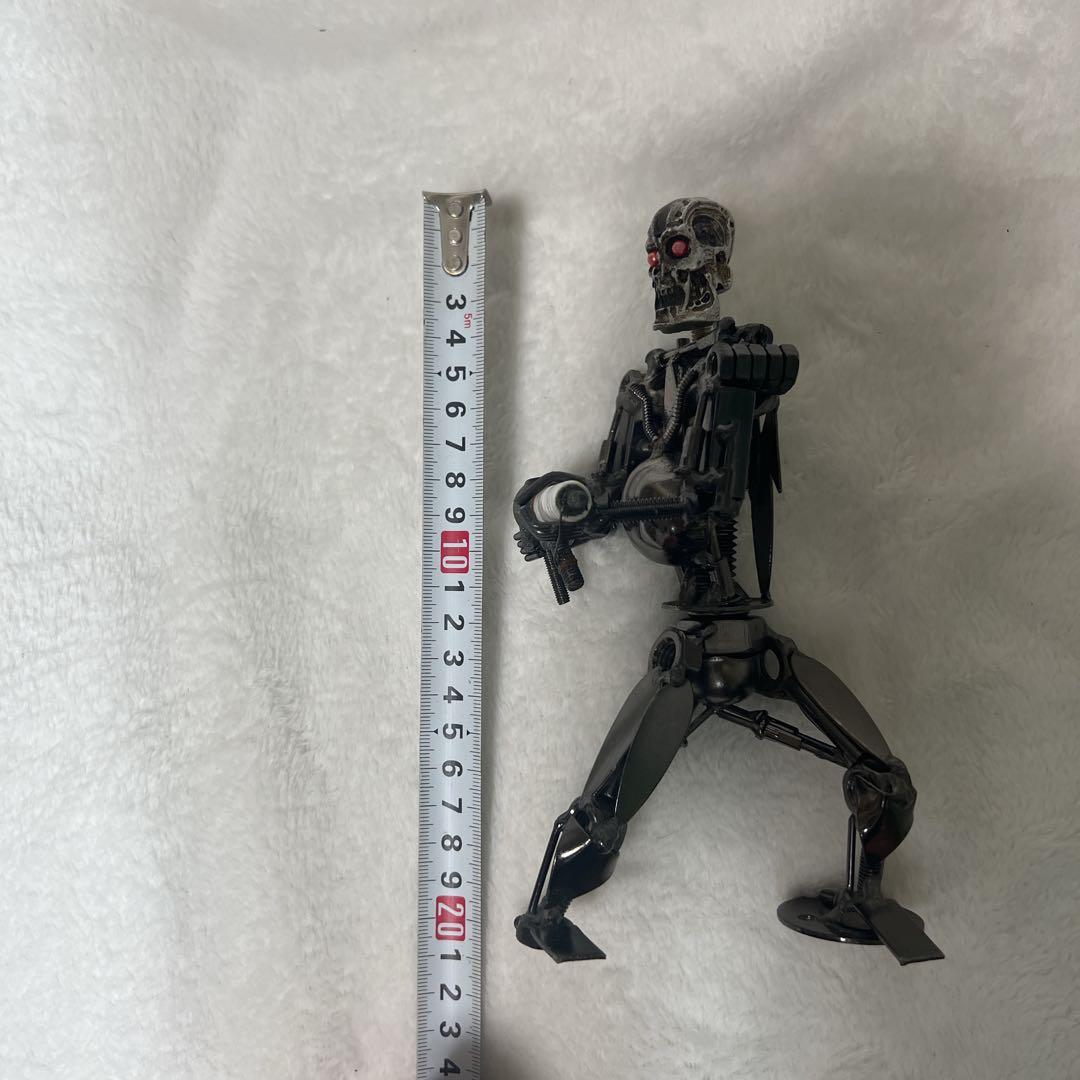 メタルアート ターミネーター 廃材 スクラップ ナット ロボット