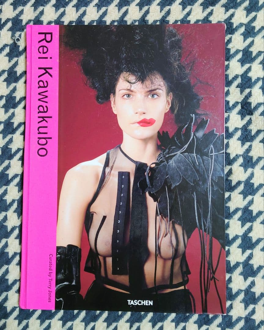 大型写真集 Rei Kawakubo川久保怜　コムデギャルソン REI KAWAKUBO/COMME des GARÇONS 川久保玲/コムデギャルソン – 古書ドリス