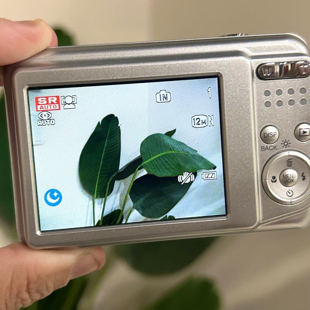 乾電池 FUJIFILM Finepix AV100デジタルカメラ 動作確認済 - メルカリ