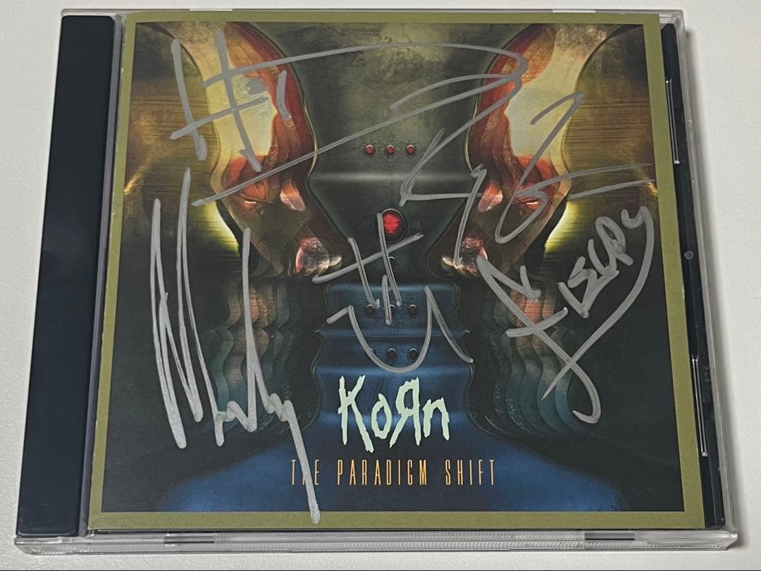 Korn The Paradigm Shift サイン入り Amazon.co.jp: Paradigm Shift -CD+DVD-: ミュージック