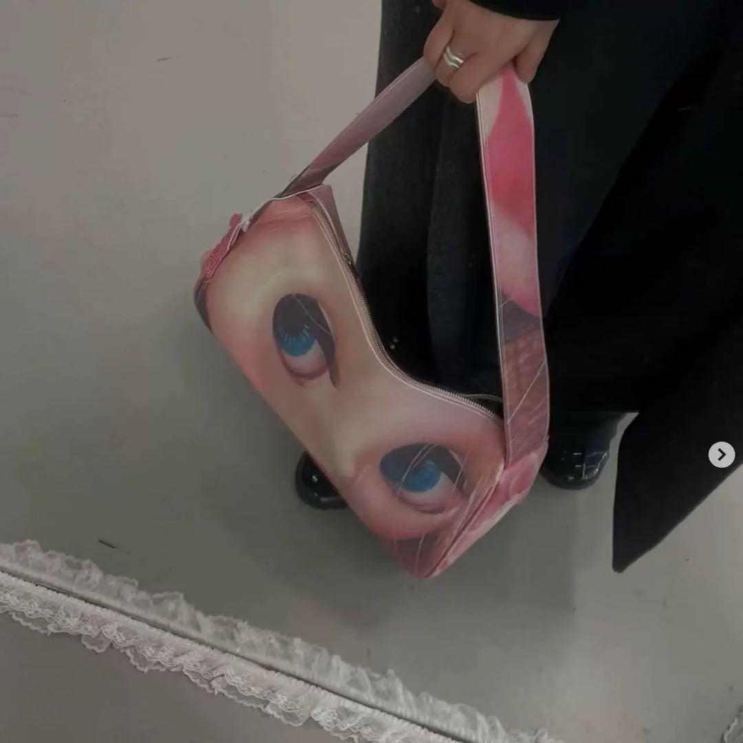 I'M SORRY Blythe Doll Print バッグ - メルカリ