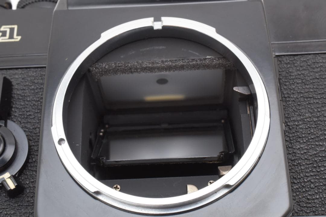 ☆各部モルト張り替え済・美品☆ キャノン F-1 ボディ #18744 - メルカリ