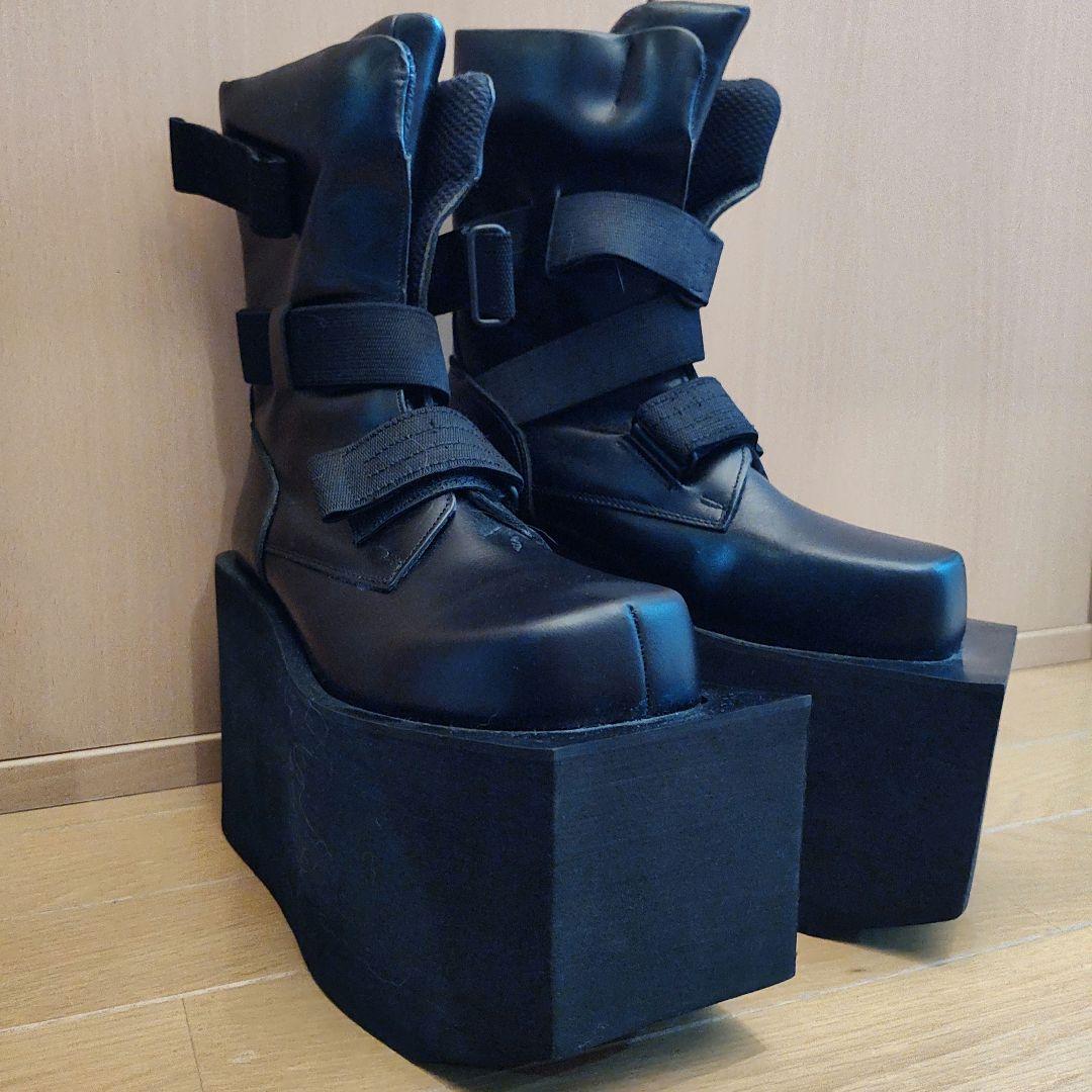コージクガ】久我浩二 厚底ブーツ レディース Mサイズ ブラック - メルカリ