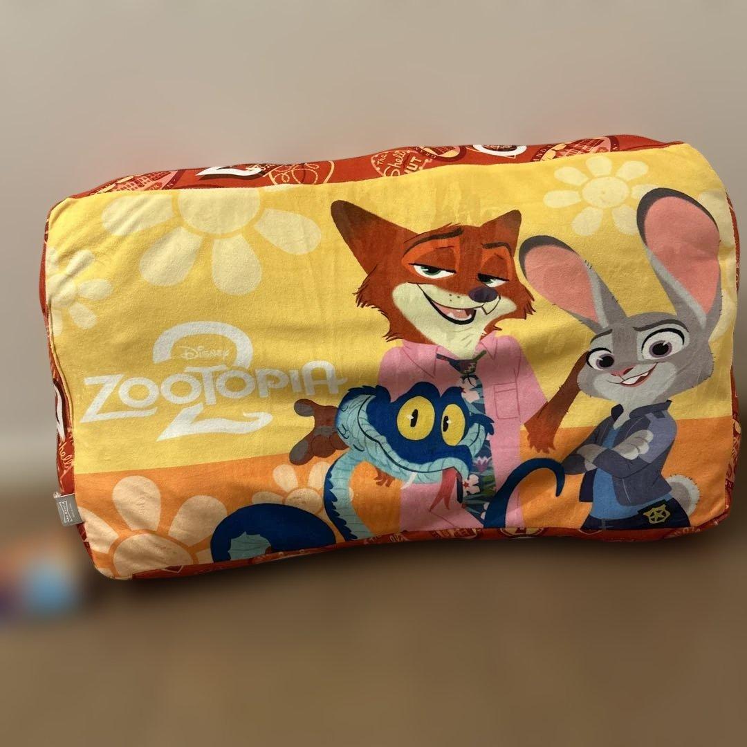 ズートピア2 超ドでかっ！もちもちクッション - メルカリ