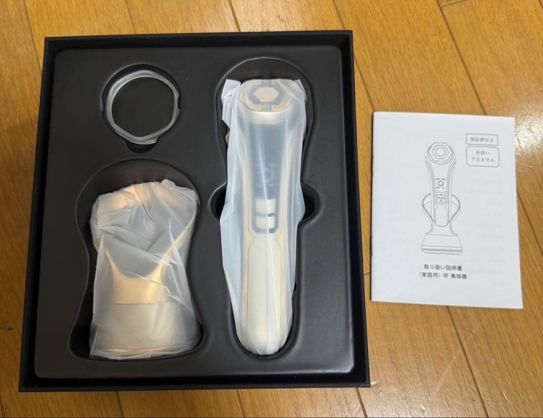 美顔器【最新エステ技術】RF美顔器 1台6役 ラジオ波 イオン導入 イオン