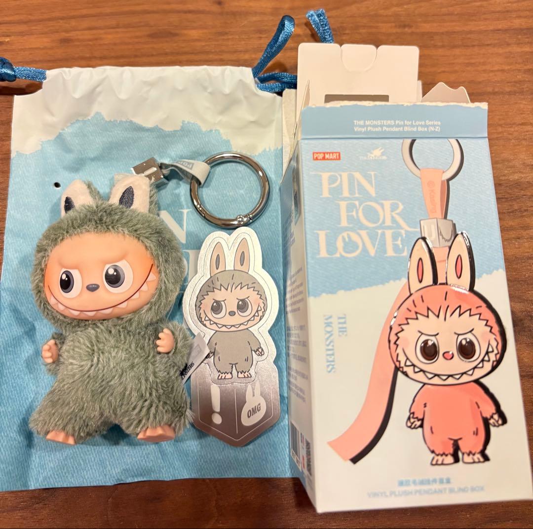 ラブブ シークレット イニシャルチャーム ！ - メルカリ