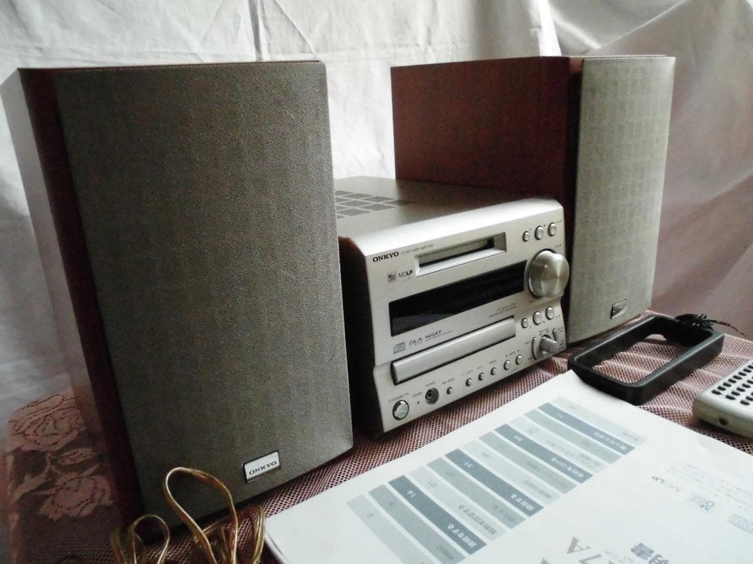 ONKYO　FR－SX7A　ミニコンポ　スピーカー付き　リモコン・取扱説明書付き 初代上位機種！隠れた名機】ONKYO システムコンポ FR-V77＆D-V77 MD/CD