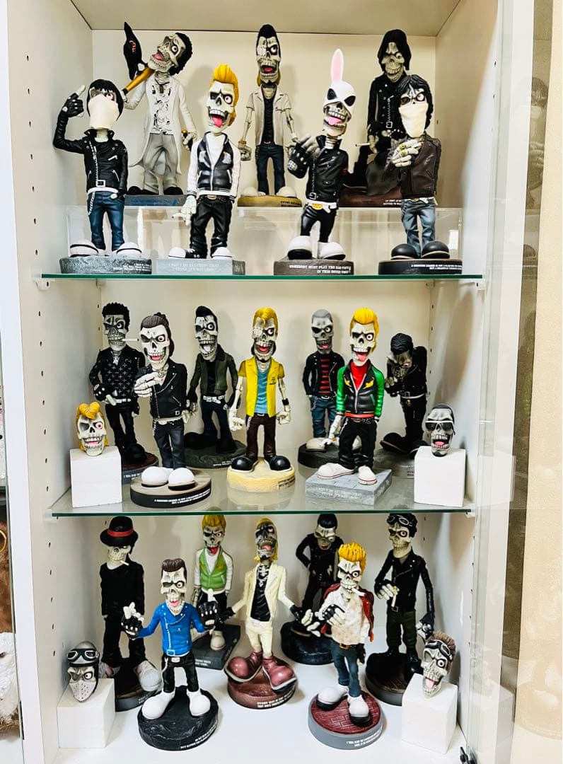 Bone in the TFOA クローズ&WORST 3体セット - メルカリ