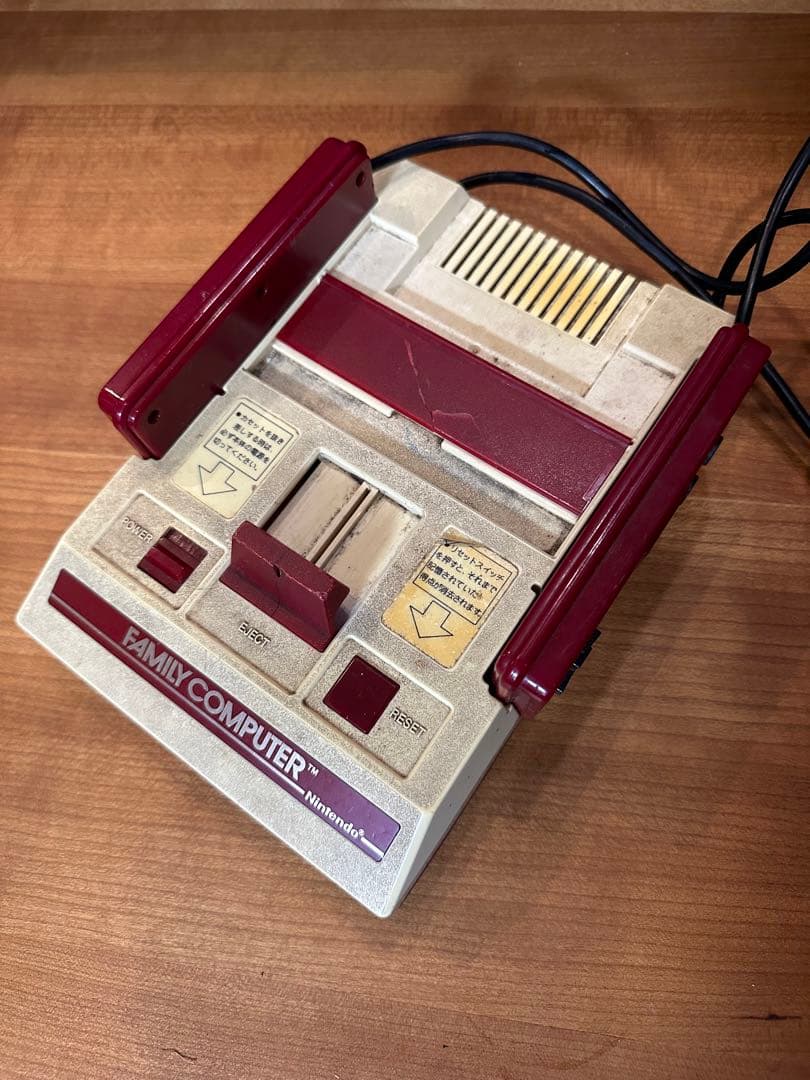 Nintendo ゲーム機本体 ニンテンドー ファミリーコンピュータ 楽天市場】FC ファミコン ファミリーコンピュータ 本体のみ レトロ