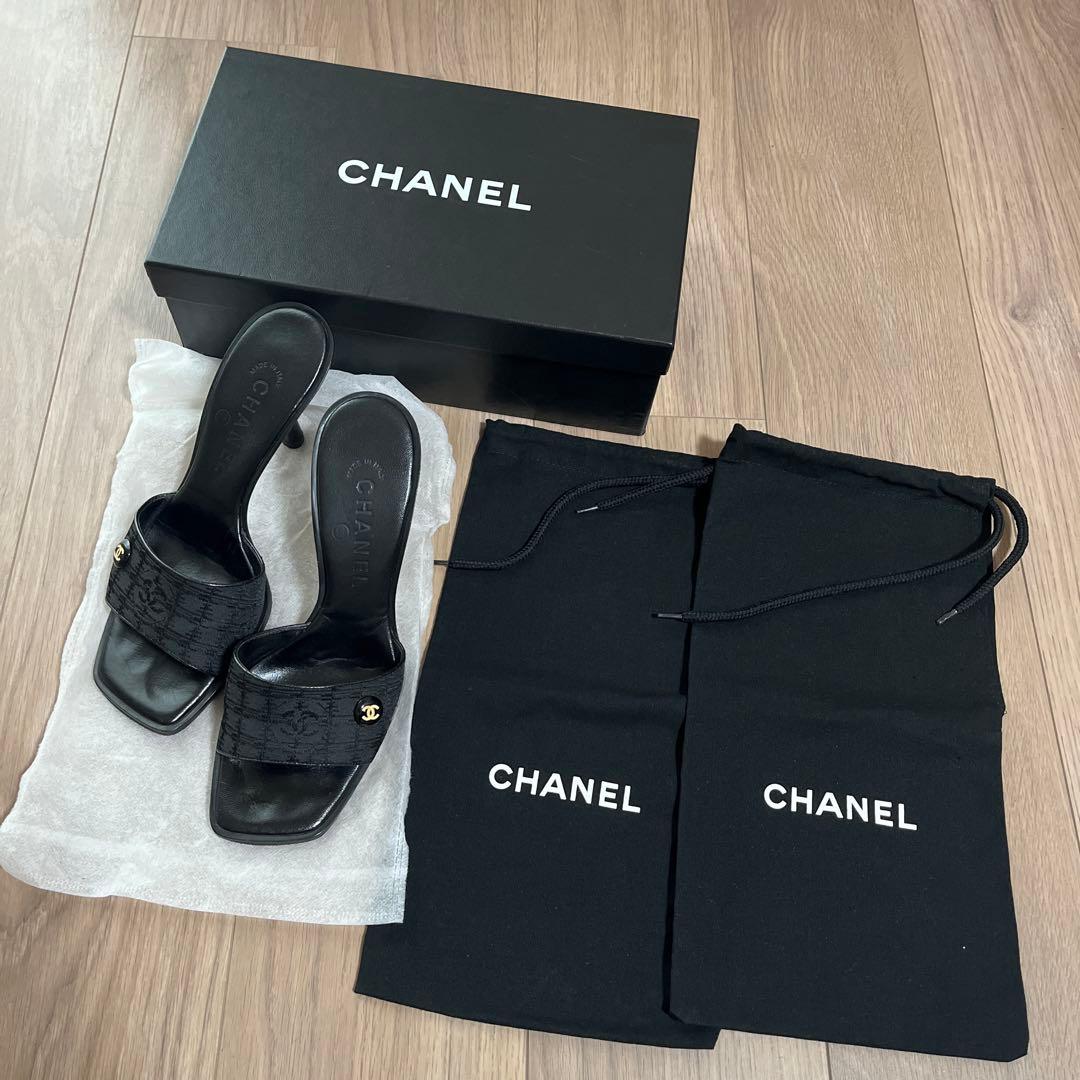 CHANEL ブラック ミュール 箱・保存袋付き シャネル 公式サイト：CHANEL.COM - ファッション | CHANEL シャネル