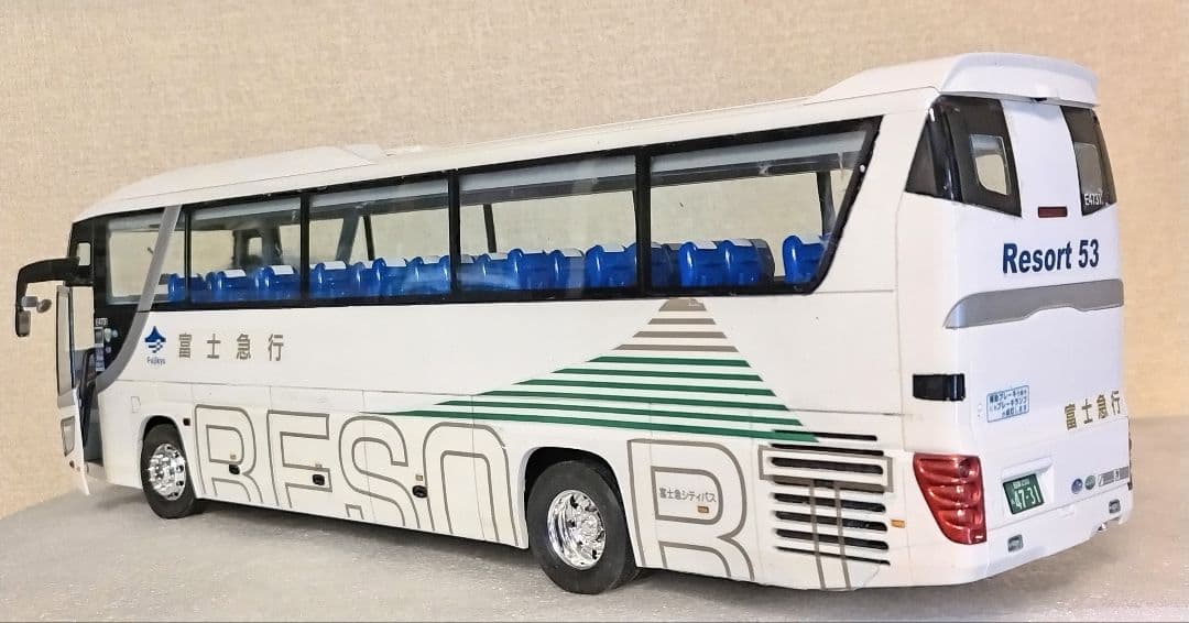 1/32 富士急シティバス(いすゞガーラ)新社名ロゴ仕様 素人組立品