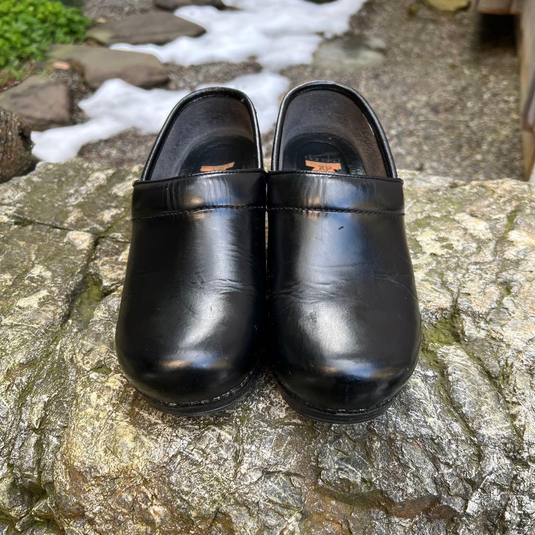 ダンスコdansko 黒 xp レザーシューズ37 24センチ - メルカリ