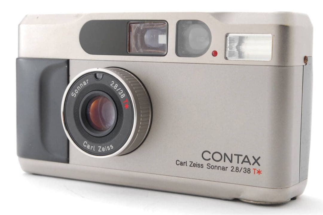 コンタックス Contax T2 コンパクトフィルムカメラ CONTAX T2｜撮りたい瞬間を逃さず、一台で何でも撮れるカメラだった