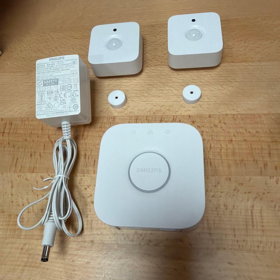 PHILIPS Hue Bridge センサー付き Philips Hue Smart Bridge: Command Your Hue Ecosystem – Light Makers