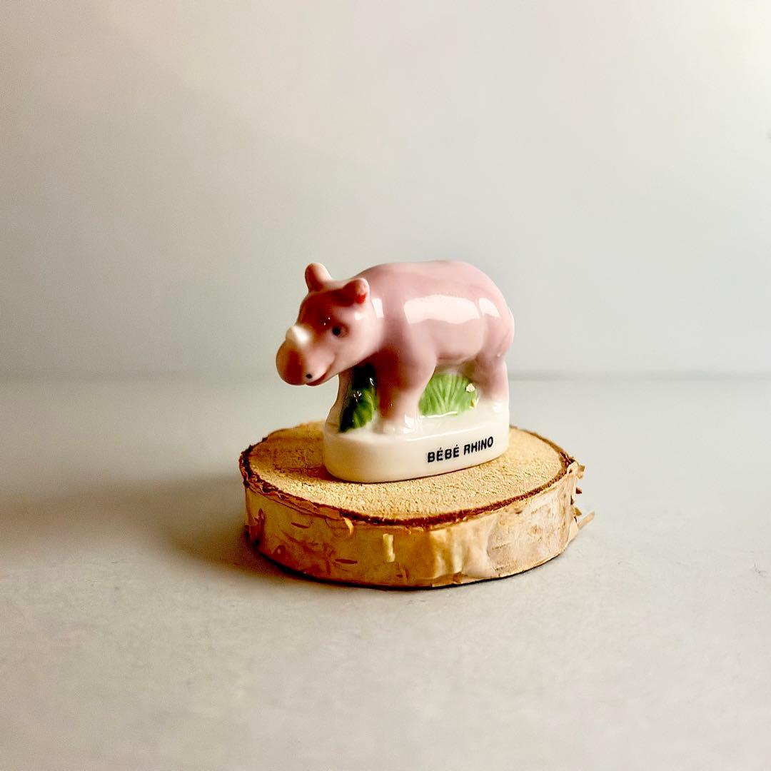 サイのこどものフェーブ フェーヴ 陶器 置物 ミニチュア フランス製