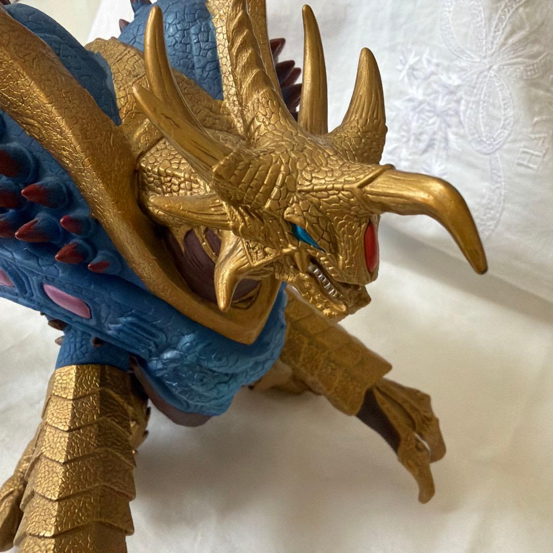 ウルトラマンメビウス & ウルトラ兄弟 Uキラーザウルス 2006 - メルカリ