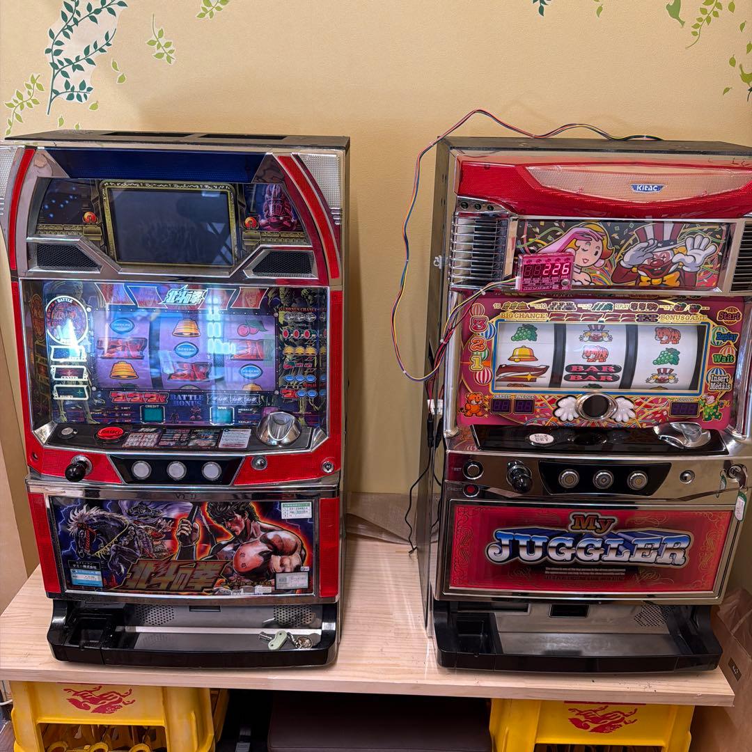 4号機マイジャグラー2 写真にある北斗は処分ジャグラーのみ１月１７日まで。 北電子 マイジャグラーII スロット実機| 買取致しました|リサイクル