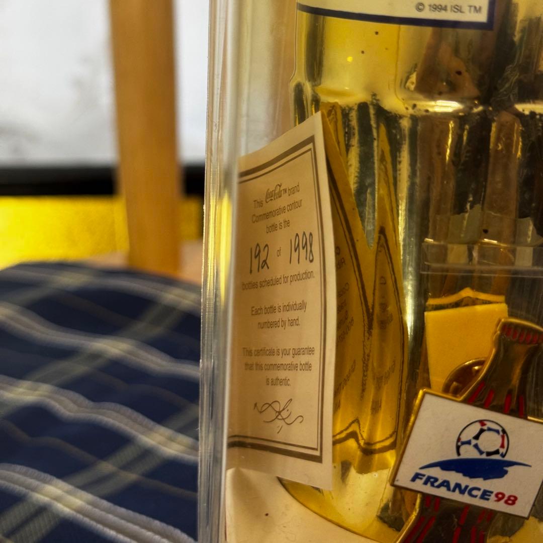 限定1998本シリアル入 98年フランスW杯 コカコーラ ゴールドボトル 箱