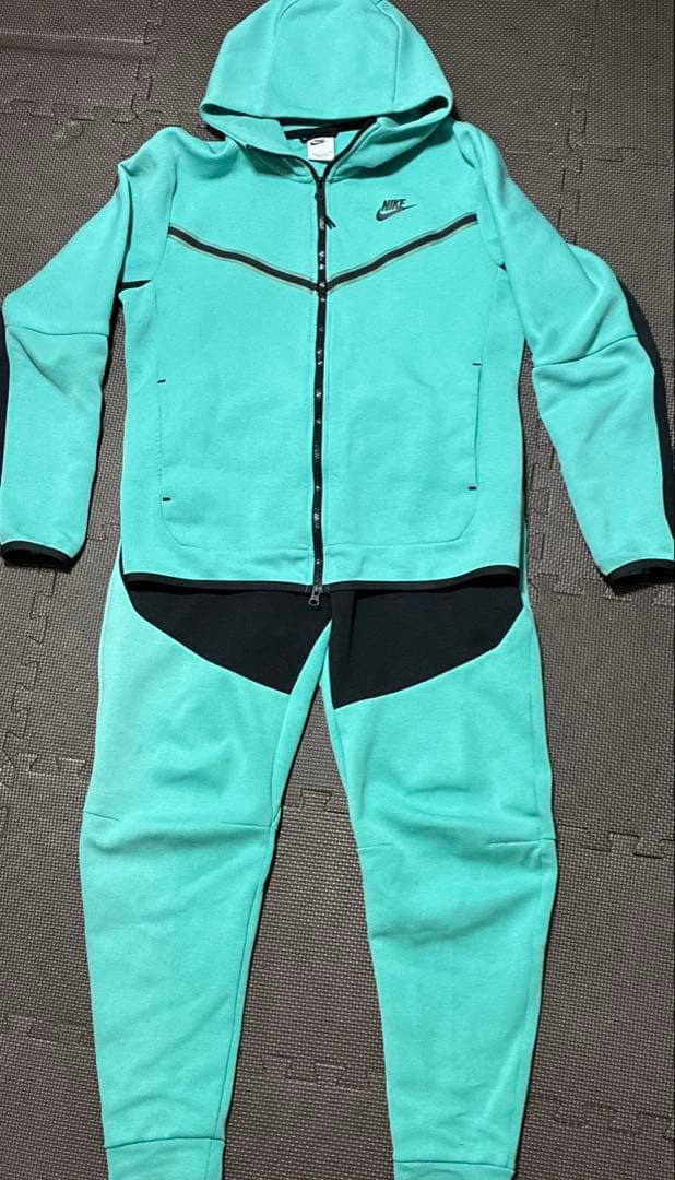 NIKEナイキテックフリースセットアップ ティファニーブルー Sサイズ