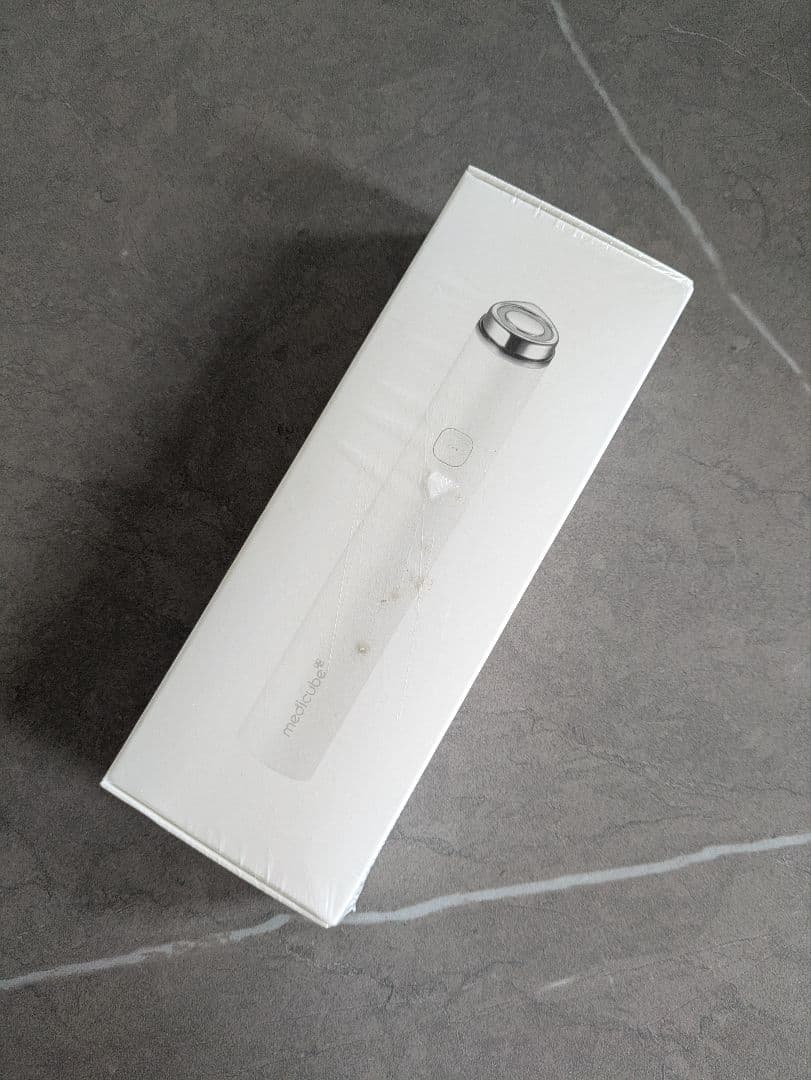 【未使用】メディキューブ medicube AGE-R ブースタープロ ミニ Qoo10] メディキューブ 【AGE-R】ブースタープロミニ/美顔器