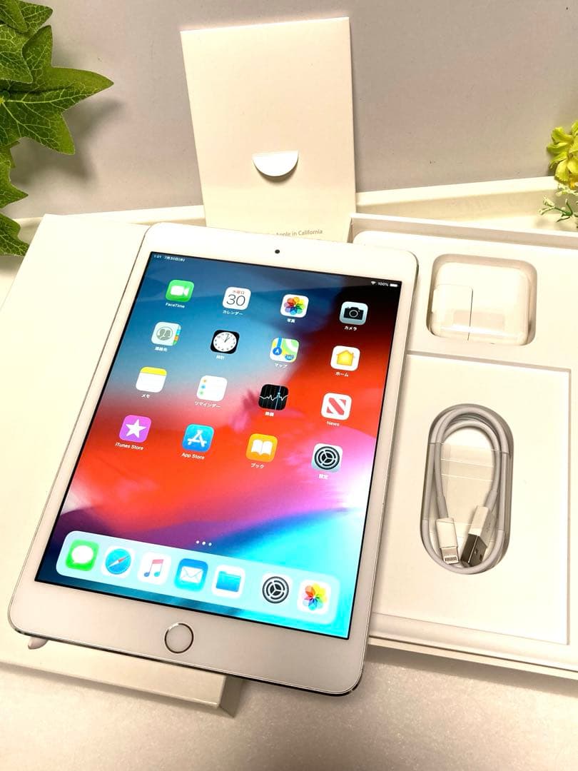 iPad mini 3 128GB MGP42J/A 付属未使用 Wi-Fi⭐️ Apple iPad mini 3 Wi-Fiモデル 128GB MGP42J/A [シルバー] 価格比較