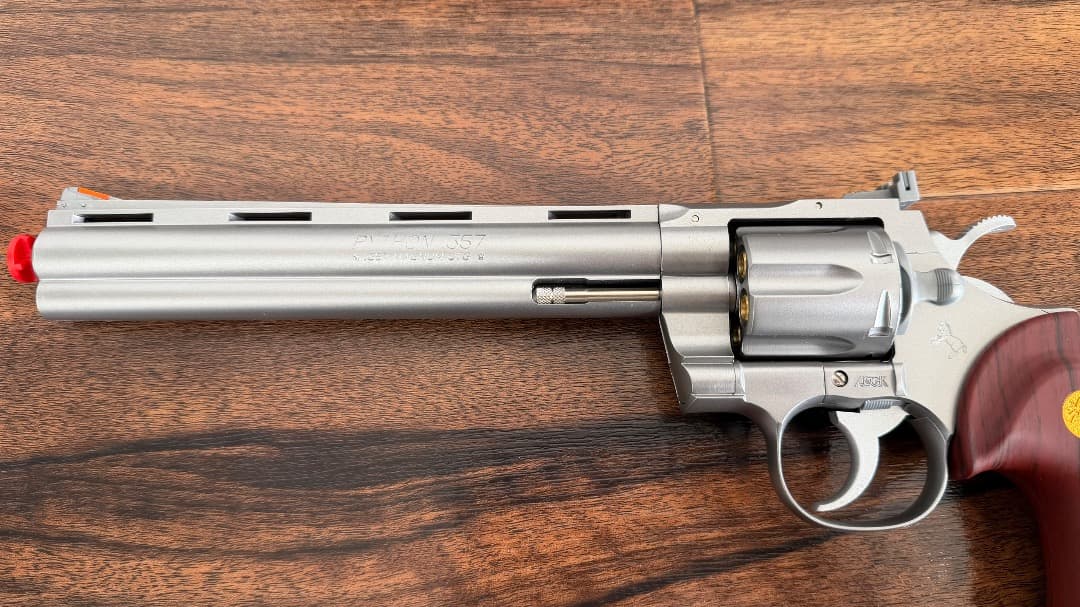 コルトパイソン8インチ（シルバー） ホップアップガスリボルバー