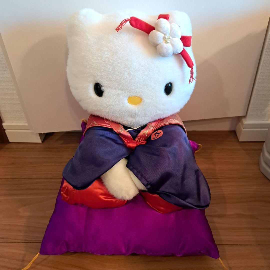 ハローキティ 和服 着物　座布団　正座　ぬいぐるみ　ビッグサイズ 本物仕立の着物！高級着物ハローキティぬいぐるみ/和風キティ