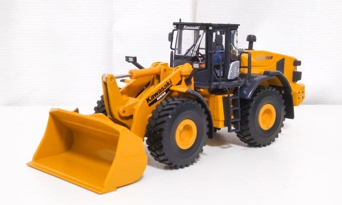 絶版】川崎重工 KCM 90Z7 ホイールローダー 1/50 建機 ミニチュア
